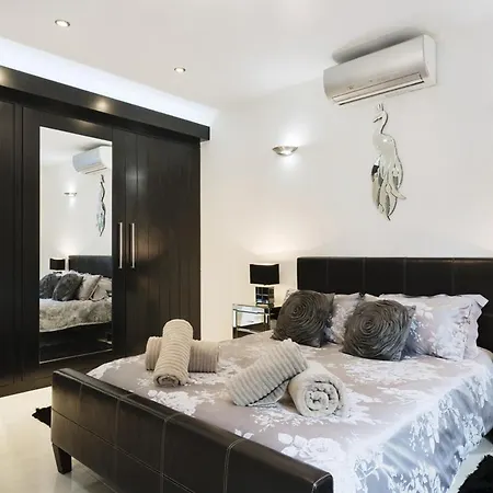 Insignia Lanzarote * Tias