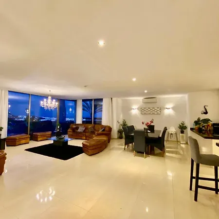 Insignia Lanzarote Tias